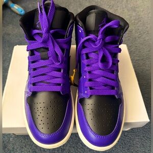 Brand New NIKE Air Jordan 1 Mid 'Dark Concord' Sneakers